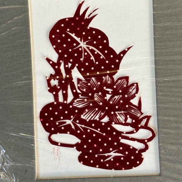 New Handcrafted Chinese Paper Cut Art Signed Matted & Ready to Frame 5” x 7” - Picture 3 of 4